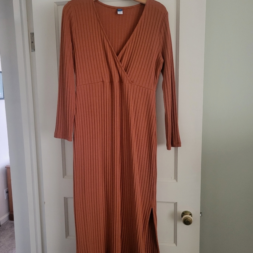Old Navy Maternity Dress